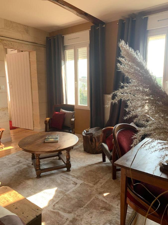 Chambre Vigne, Piscine Spa Fitness Lugon et l'Ile du Carney Exterior photo